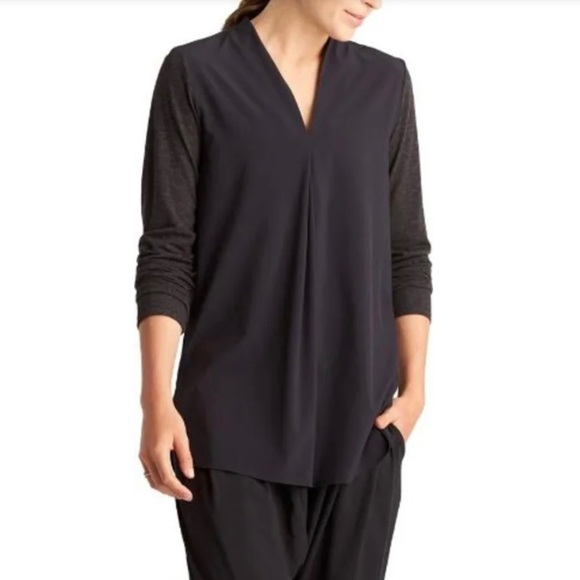 Lucy Burgundy Transcend V-Neck Relaxed Fit Wool Blend Long Sleeve Shirt Size M - Picture 2 of 8